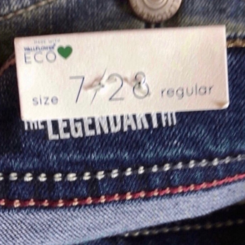 New Wallflower Jeans Women’s Bootcut Denim Blue Jeans & Belt Juniors 7/28 Reg - Picture 5 of 15